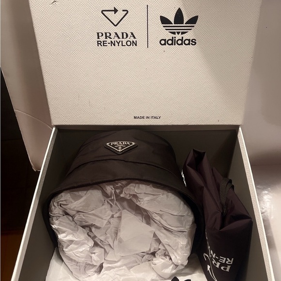 Authentic Adidas x Prada 2021 Unisex Nylon Trendy Black and White Bucket Hat 0S - Picture 7 of 16